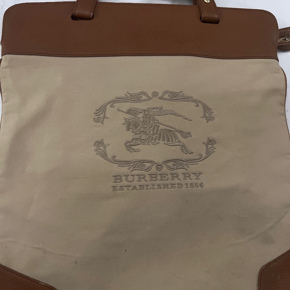 Burberry tote used
